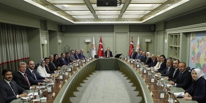 AK Parti MYK toplandı
