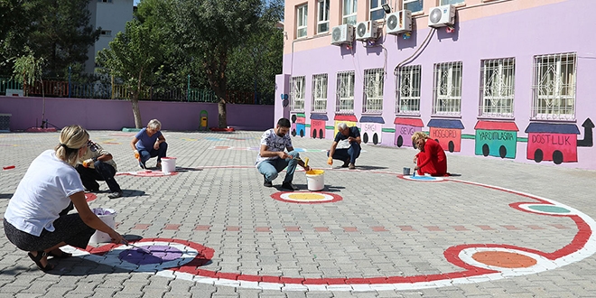 Belediyenin desteğiyle modern bir okula kavuştular