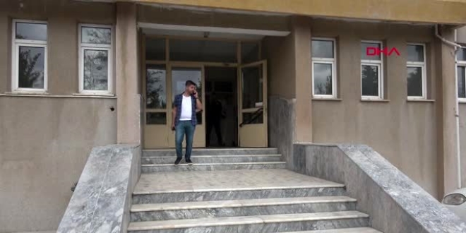 Kad�n�n elleri bantlay�p soyan ��pheli kirac�s� ��kt�