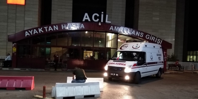 Kayseri'de trafik kazas�: 8 yaral�