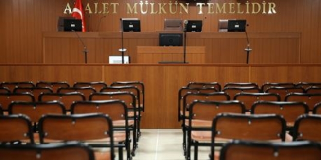 Bloomberg muhabirleri hakim karşısında