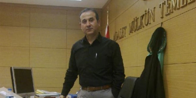 Zabıt katibi baba oğlu tarafından öldürüldü