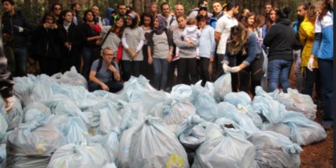 Öğrenciler, Aydos Ormanı'nda kilolarca çöp topladılar