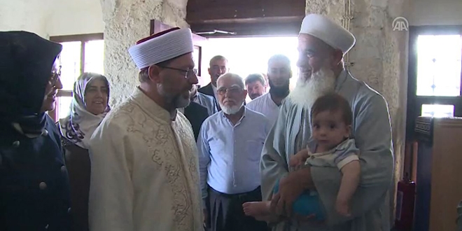 Diyanet İşleri Başkanı'ndan Cemevi'ne ziyaret