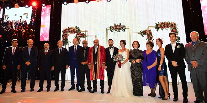 Bakanlar Soylu ve Turhan nikah şahidi oldu