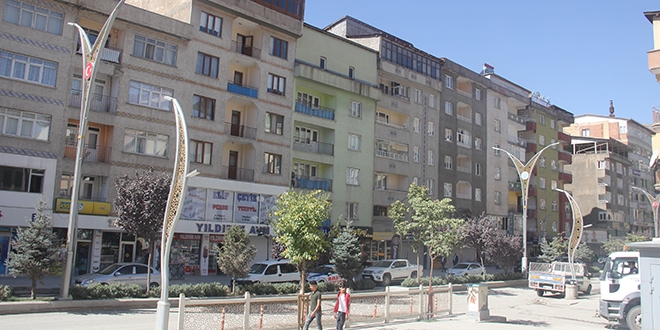 Hakkari'de kiralar memurların tutamayacağı düzeye yükseldi
