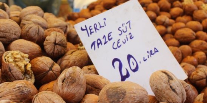 Taze ceviz çıktı, fiyatlar ucuzladı
