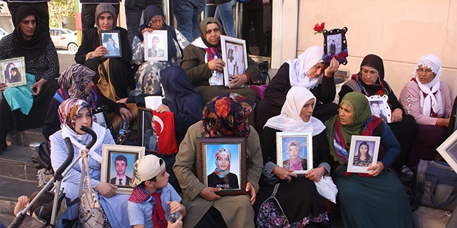 HDP önünde eylem yapan aile sayısı 45'e yükseldi