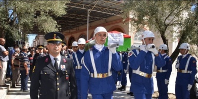 İntihar eden astsubay son yolculuğuna uğurlandı