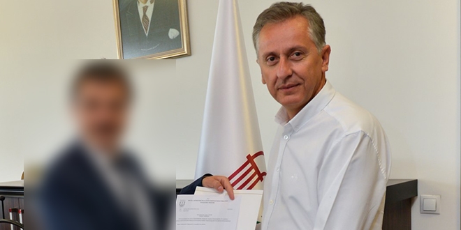 13 aydır rektör yardımcısıydı, görevinden alındı