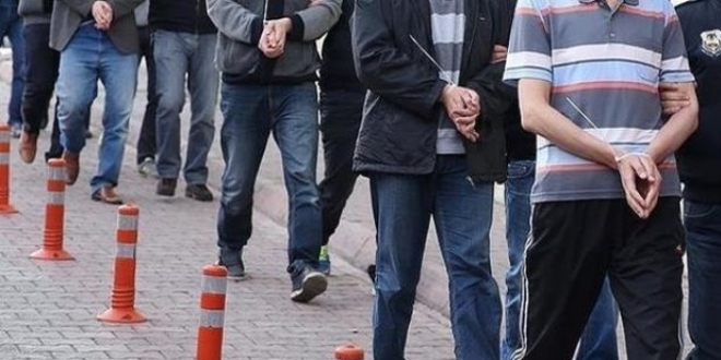 Kara Kuvvetleri'ndeki 50 şüpheliye FETÖ gözaltısı