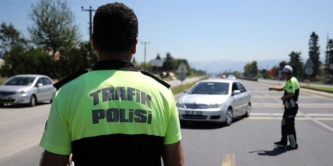 2 günde 21 bin 77 sürücüye radar cezası kesildi
