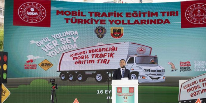 'Mobil Trafik Eğitim Tırı' 6 milyon öğrenciye ulaşacak