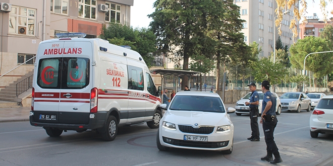 Denizli'de balkondan düşen çocuk ağır yaralandı