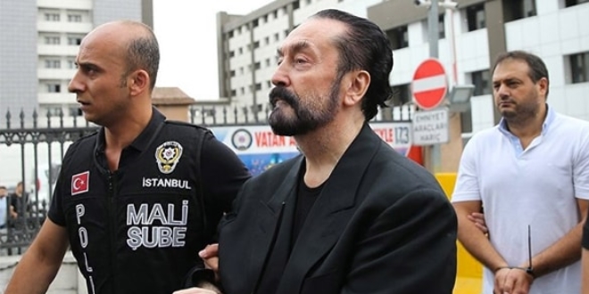 Adnan Oktar organize suç örgütü davası ertelendi