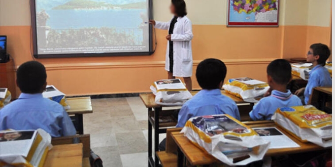 Öğretmen kılavuz kitabı varsa, ders planına gerek yok