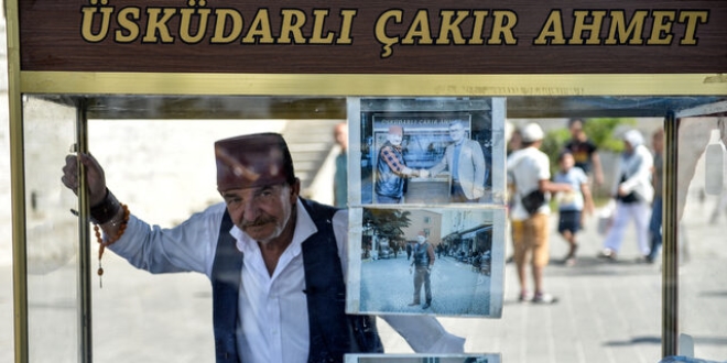 İstanbul'un son kabadayısı artık tatlı satıyor