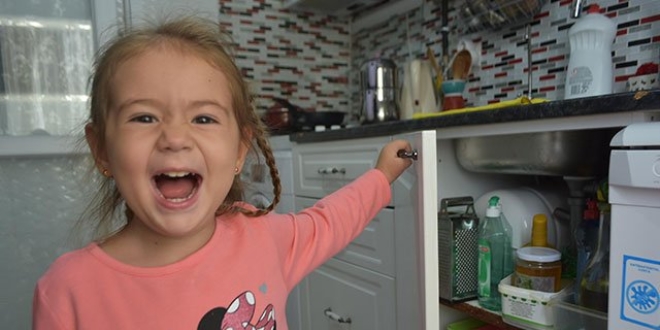 Ebeveynler dikkat! 'Ev çocuklar için tuzaklarla dolu'