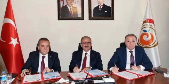 Tazelenme Üniversitesi öğrencileri 'staj' yapacak