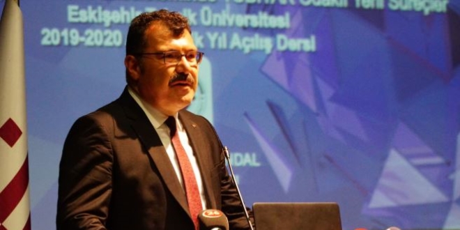 TÜBİTAK Başkanı, ESTÜ'de ders verdi