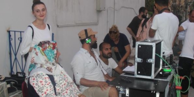 Köyde ev kadınıydı, sette sinema yapımcısı oldu