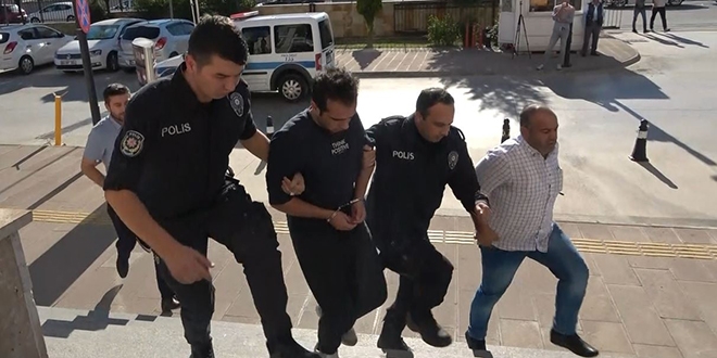 Babaannesini alt�nlar� i�in bo�arak �ld�rd�