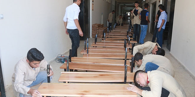 Hem okuyorlar hem de �retiyorlar