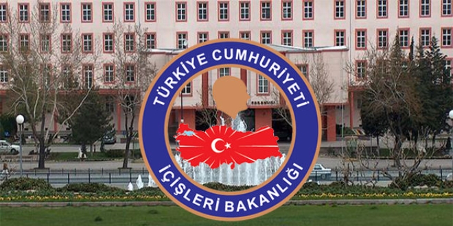 Hakkari'da 2 terörist, silahlarıyla birlikte etkisiz hale getirildi
