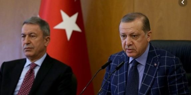 Erdoğan 'Refah Partisi' dedi, Hulusi Akar oturduğu yerden uyardı