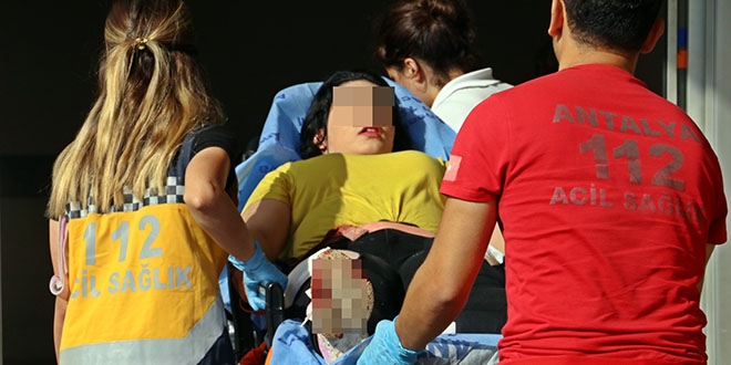 Gen� k�zlar�n sosyal medya tart��mas� kanl� bitti