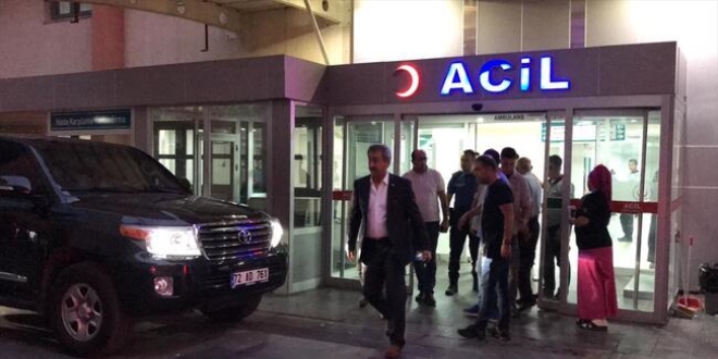 Batman'da kamyonet devrildi: 11 yaralı