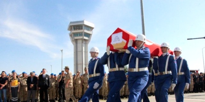 Şehit uzman çavuş son yolculuğuna uğurlandı