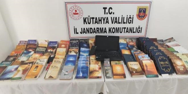 Samanlıklarda FETÖ'ye ait kitaplar bulundu