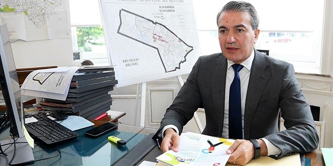 Belçika'da doğup, belediye başkanı olan Türk