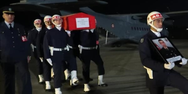 Şehit Uzman Çavuş Bilgen'in naaşı Bozüyük'e uğurlandı