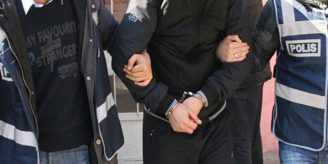 Balıkesir merkezli FETÖ operasyonunda 1 kişi tutuklandı