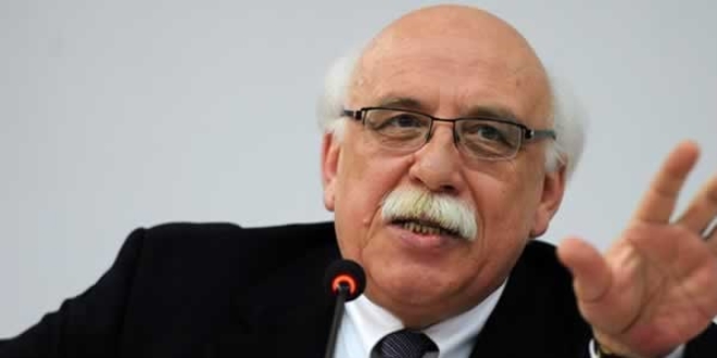 Eski Bakan: Etkileşimli tahtalar öğretmeni duman etti