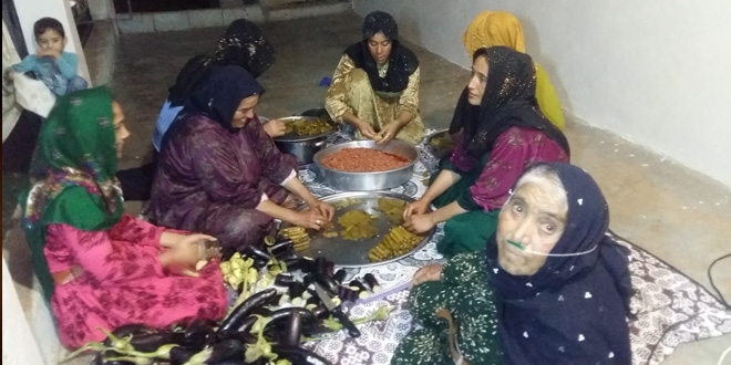 Barış Pınarı Harekatı'na katılan askerler için yemek yapıyorlar