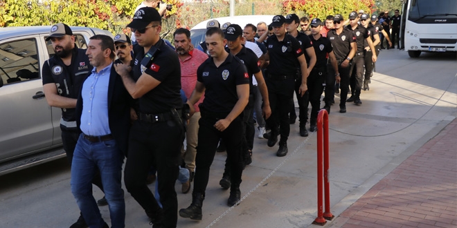 Cezaevi mdrl, polisli rgte 34 tutuklama