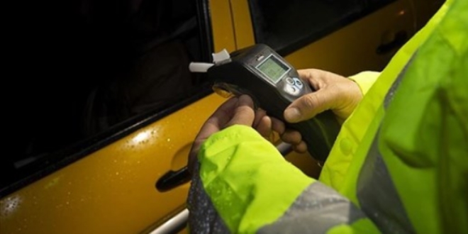 Trafikte alkol denetimi: Bin 858 sürücüye işlem yapıldı