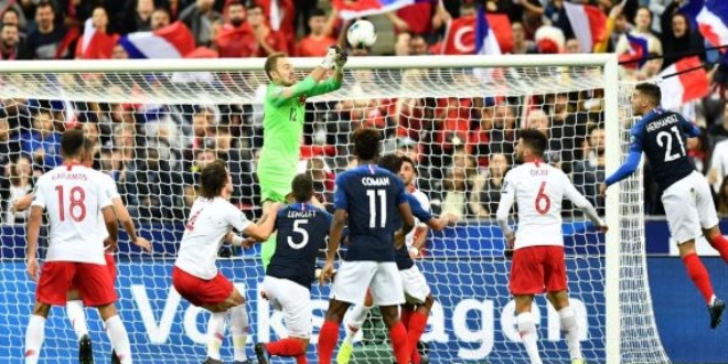 Milliler Fransa'da zoru başardı