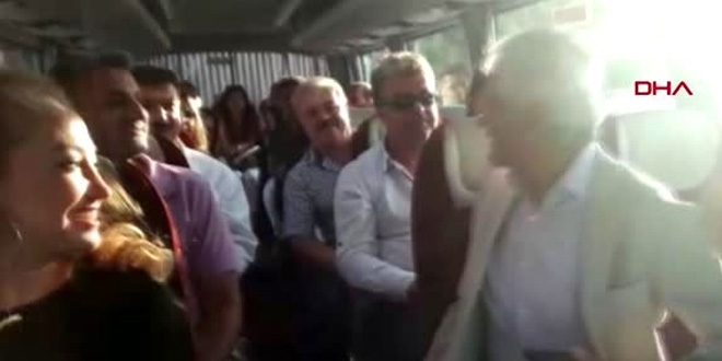 Makam aracını parka çektirdi, belediyeye servisle gidiyor