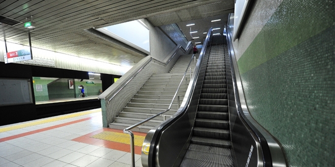 Mansur Yavaş'tan, çalışmayan metro yürüyen merdivenleri için açıklama