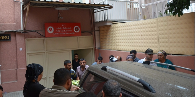 Alican bebek, annesi emzirirken bo�ularak �ld�