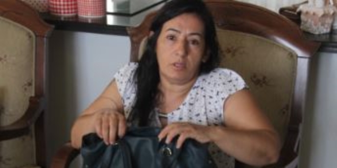 Boşanamadığı kocasına attığı çanta silah sayıldı