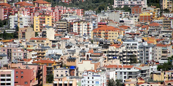 İzmir'de konut satışları yüzde 42 oranında arttı