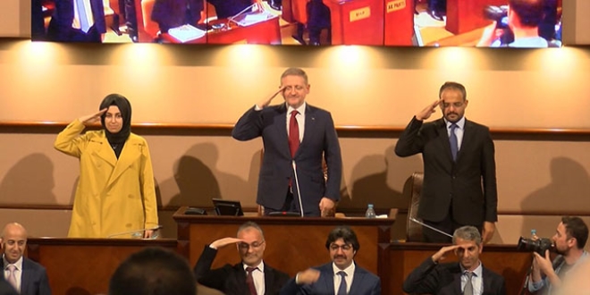 İBB Meclisi'nden Mehmetçiğe asker selamı