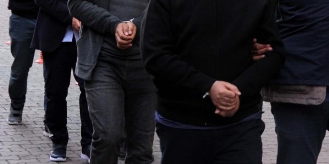 Sosyal medyadan kara propaganda yapan 3 kişi tutuklandı