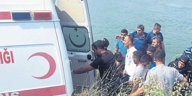 Lise ��rencisi sulama kanal� kenar�nda �l� bulundu