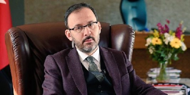 Bakan Kasapoğlu, Ahmet Nur Çebi'yi tebrik etti